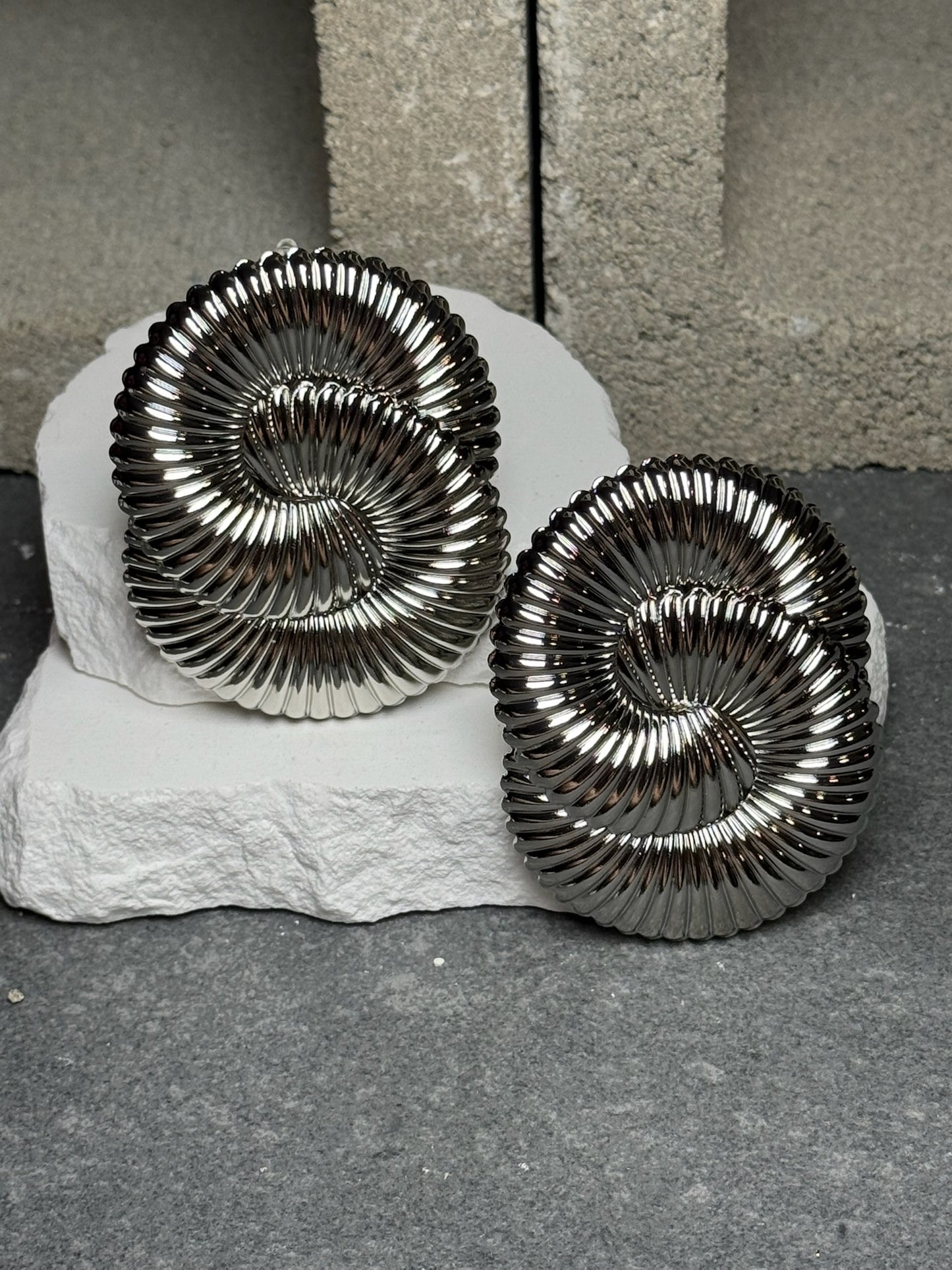 Go Together Spiral Ribbed Earrings