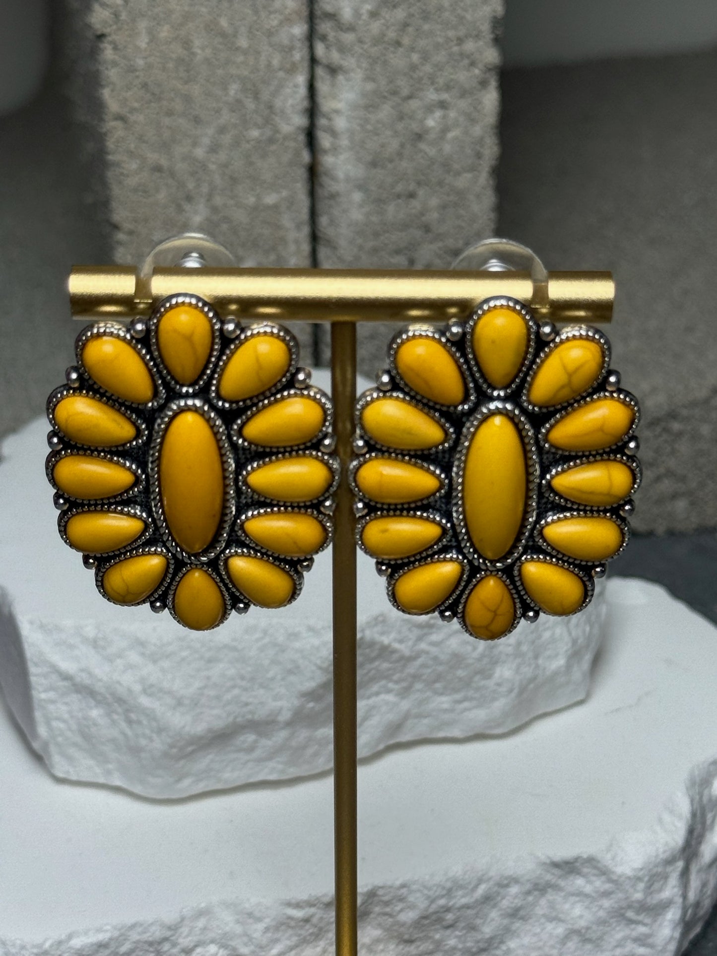 Petal Pop Stud Earrings