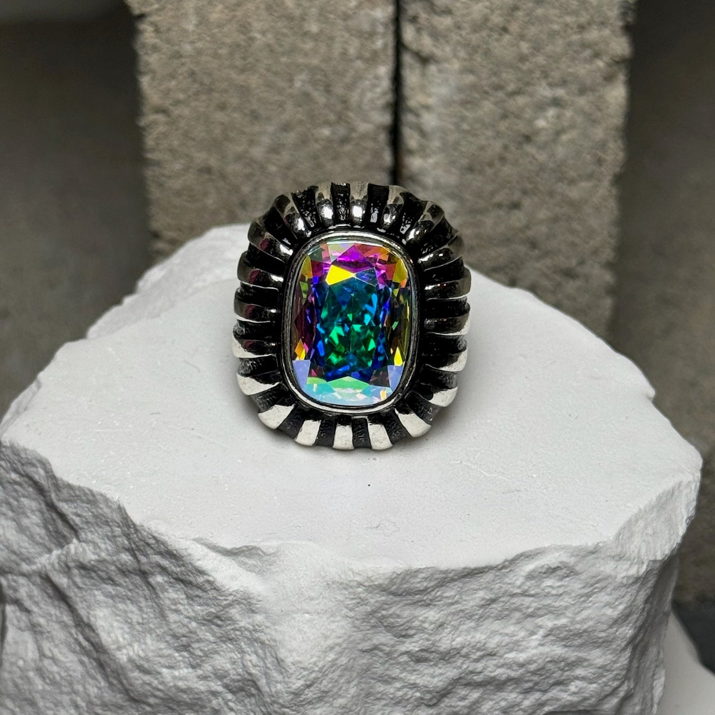 Spotlight Expandable Ring Up To Size 10