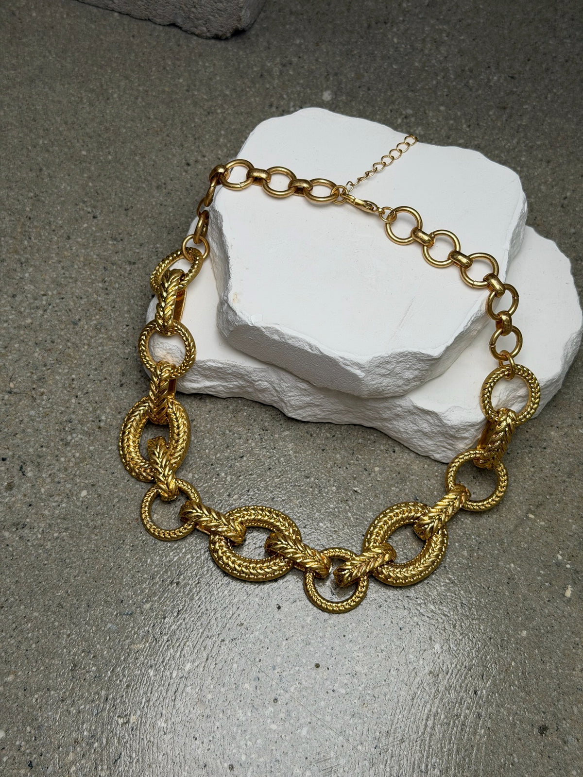 The Socialite Link Necklace 19"