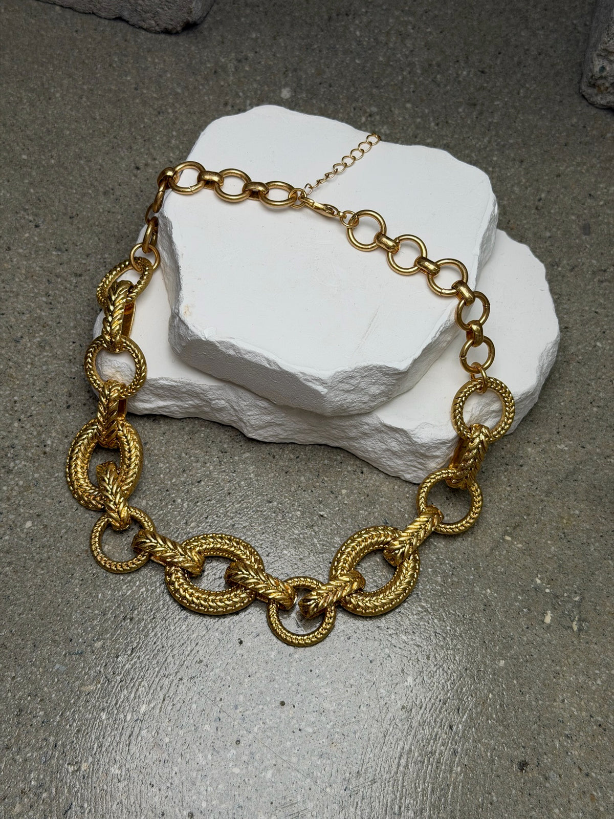 The Socialite Link Necklace 19"