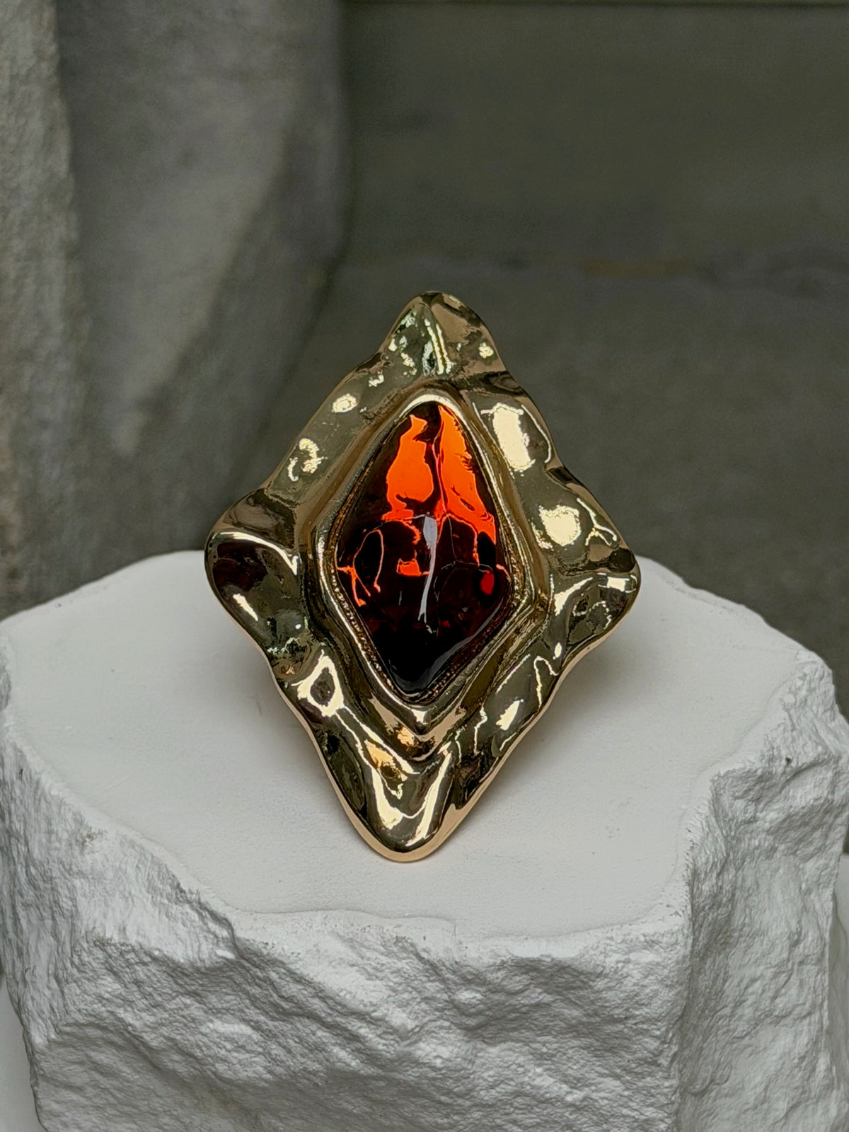 The Mahogany Expandable Ring