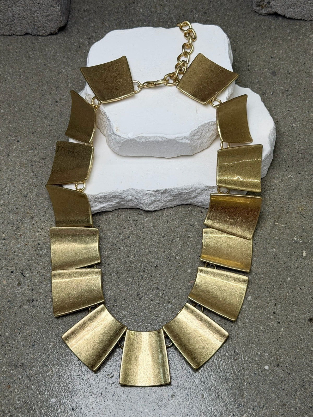 The Charlotte Brushed Gold Necklace 20"