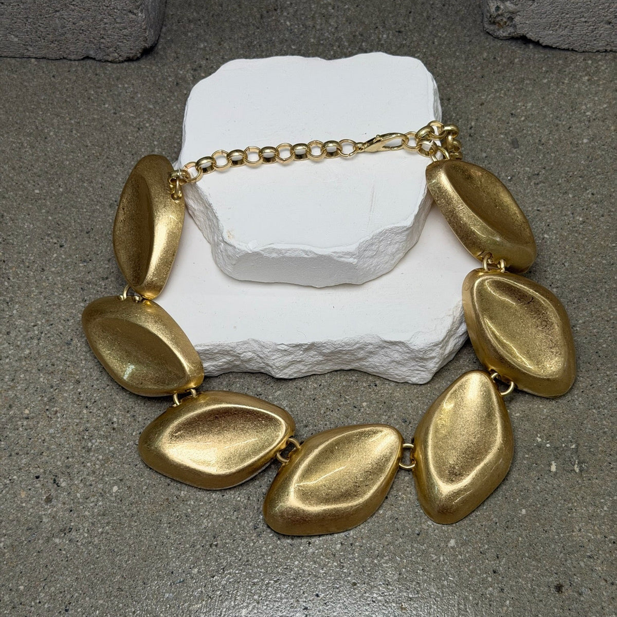 The Marlowe Brushed Gold Necklace 20"