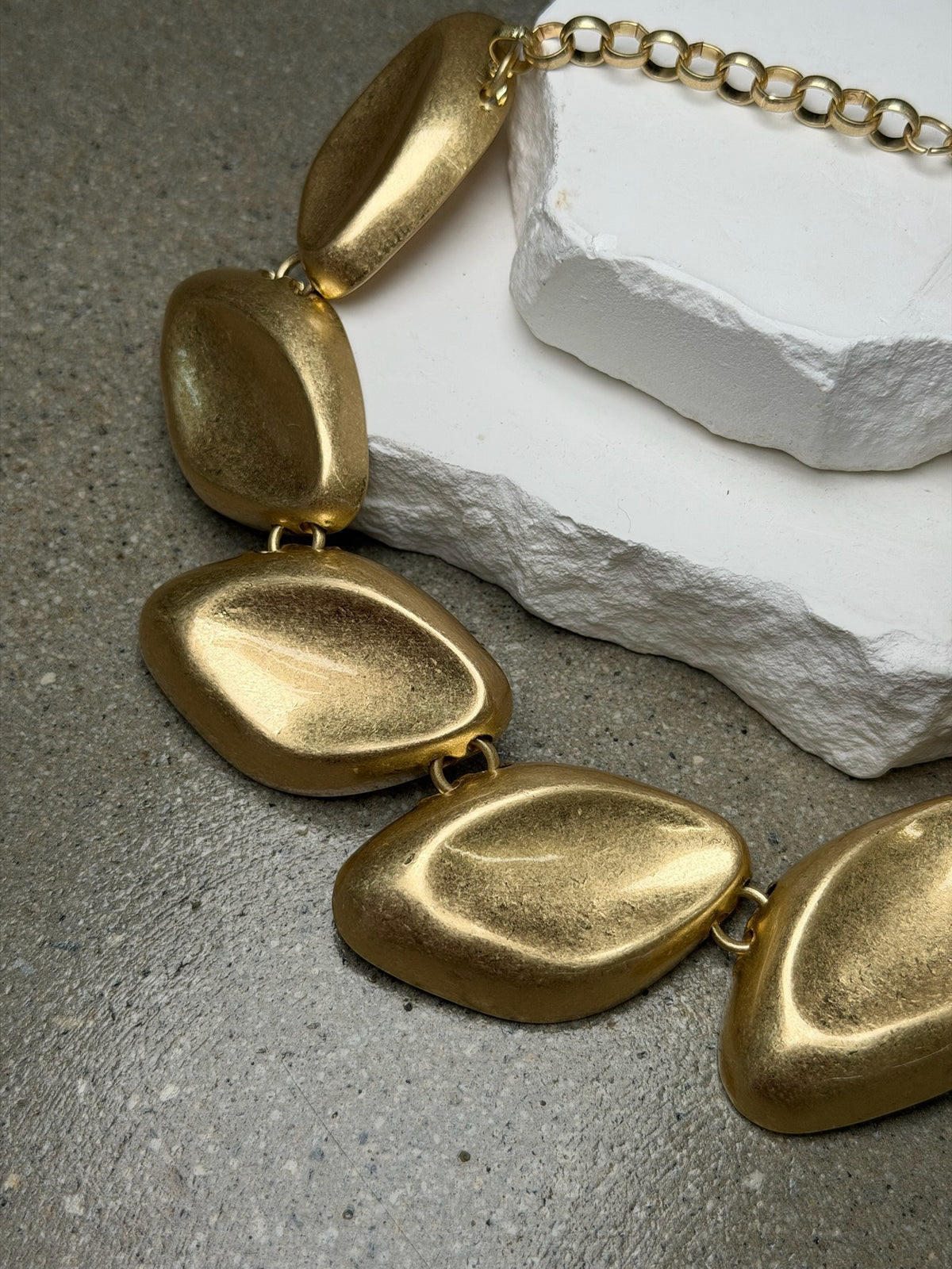 The Marlowe Brushed Gold Necklace 20"