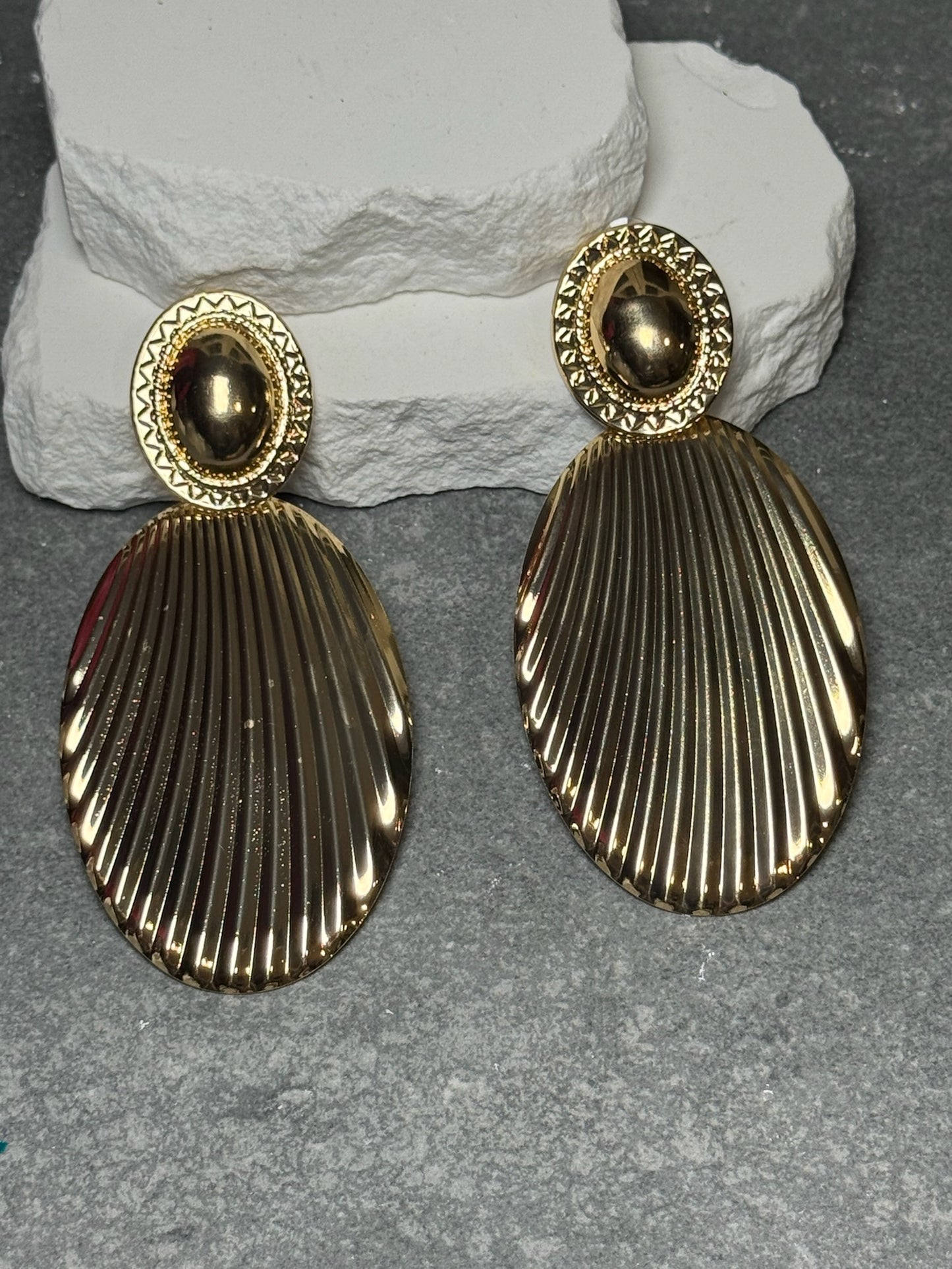 Rich Auntie Layered Earrings