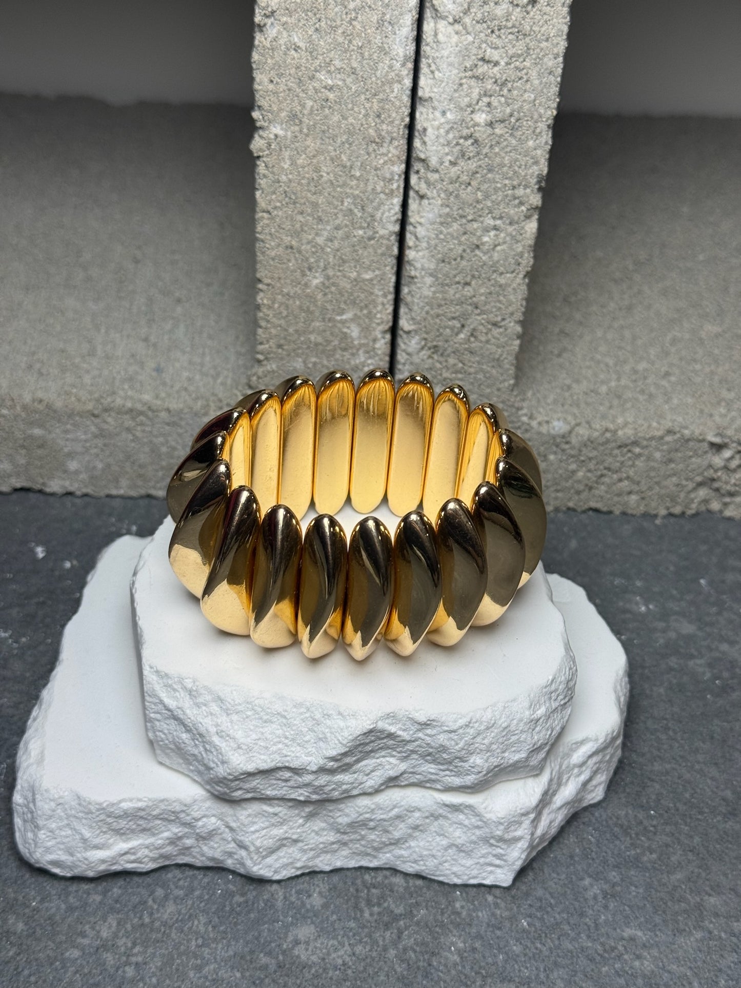 Too Smooth Expandable Bracelet Up To 9"