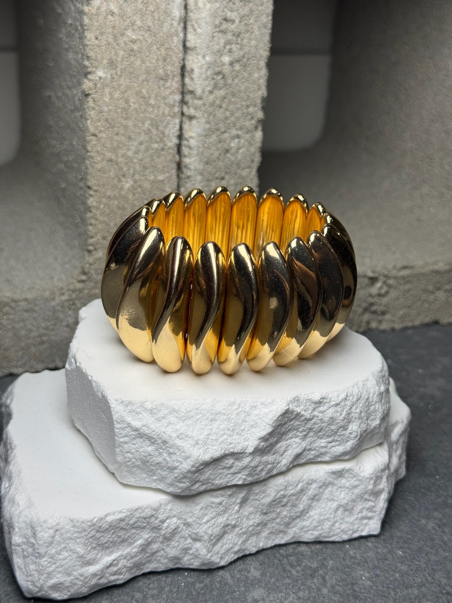 Too Smooth Expandable Bracelet Up To 9"