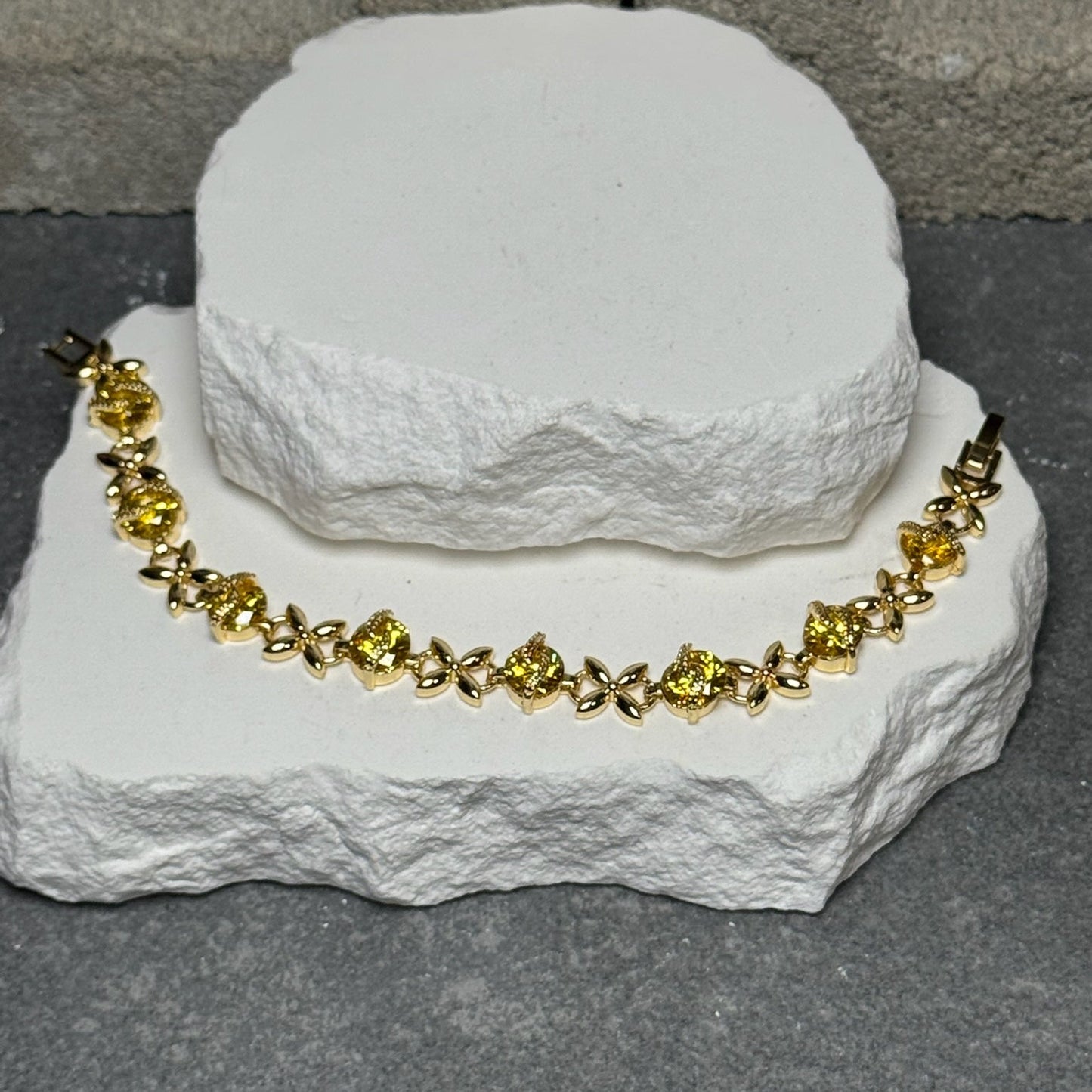 Sunshine Sparkle Bracelet 7"