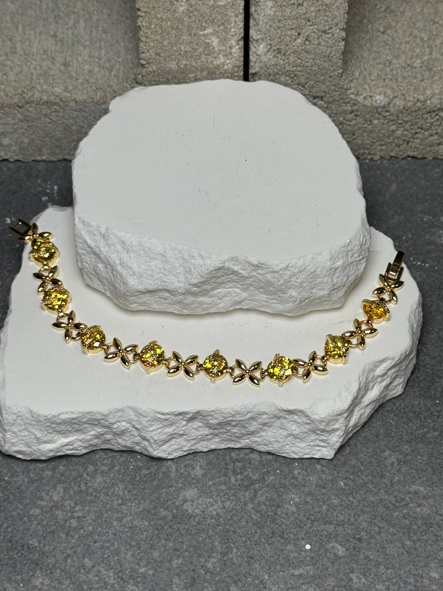 Sunshine Sparkle Bracelet 7"