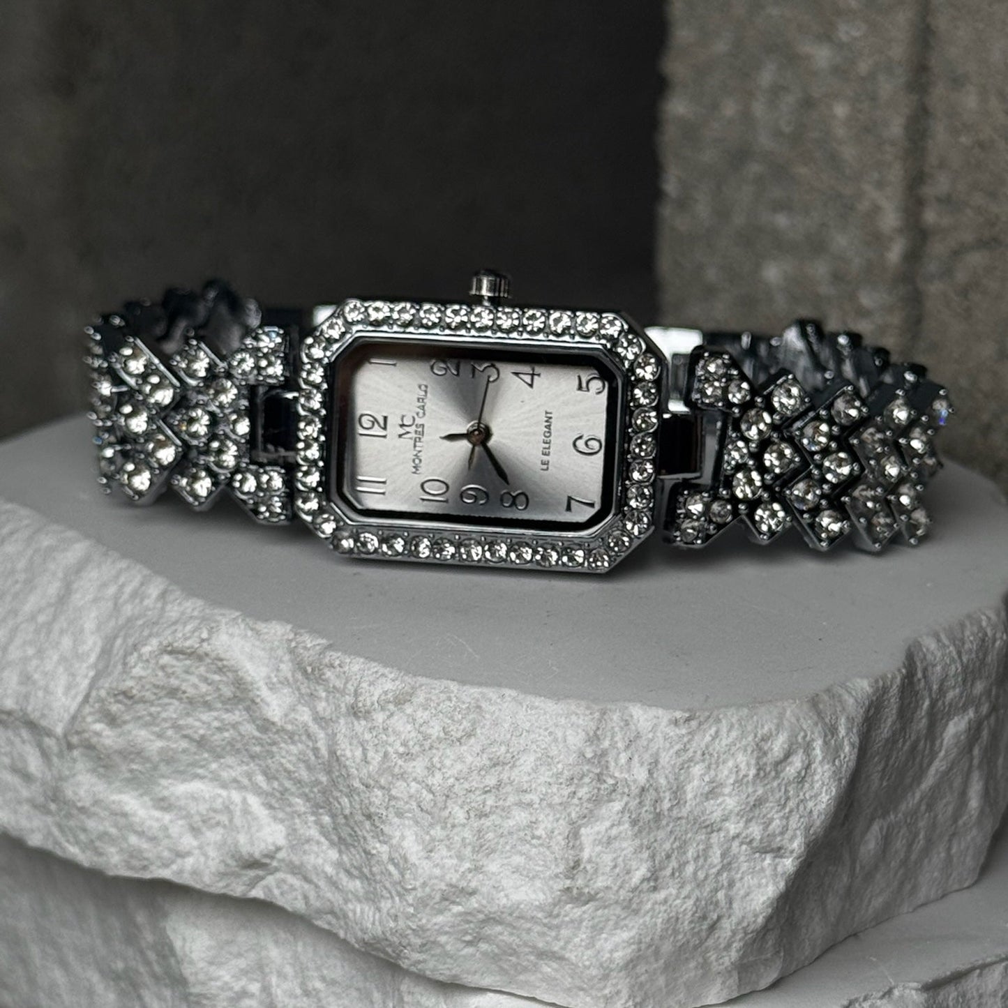 ON MY TIME Wrist Watch 8"
